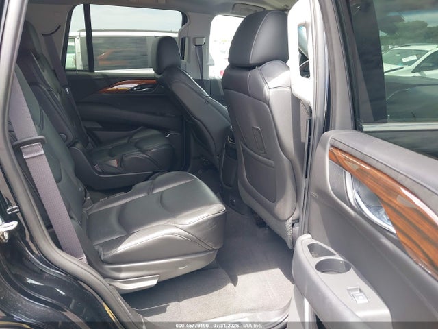 45779190 :رقم المزاد ، 1GYS3AKJ3FR200140 vin ، 2015 Cadillac Escalade Standard مزاد بيع