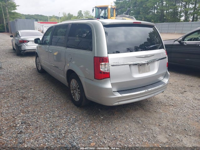 45779251 :رقم المزاد ، 2A4RR6DG3BR800818 vin ، 2011 Chrysler Town & Country Limited مزاد بيع