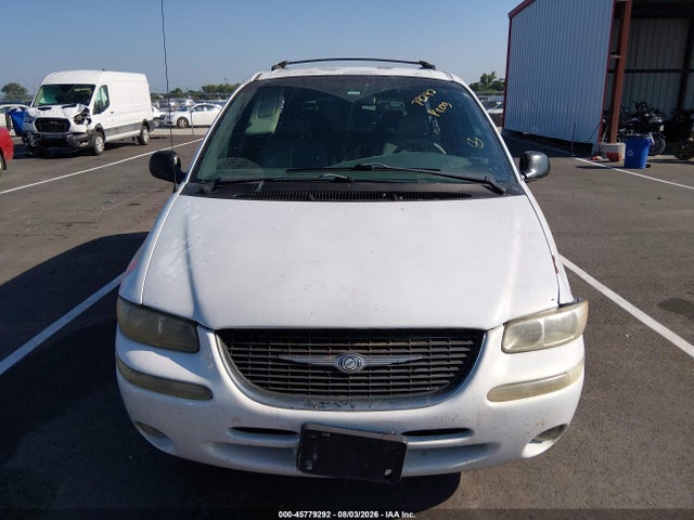 Продажа на аукционе авто 2000 Chrysler Town & Country Lxi, vin: 1C4GP54L9YB660579, номер лота: 45779292