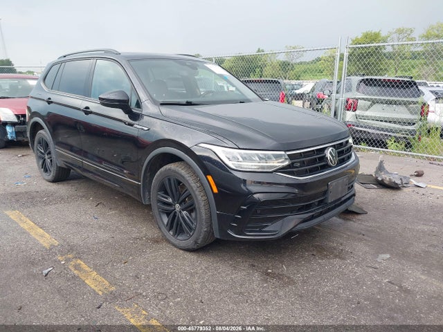 Продаж на аукціоні авто 2022 Volkswagen Tiguan 2.0t Se R-line Black, vin: 3VV8B7AX4NM000560, номер лоту: 45779352