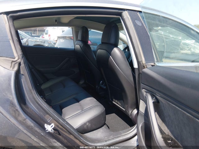 5YJ3E1EA9JF033992 Tesla Model 3 Long Range/mid Range