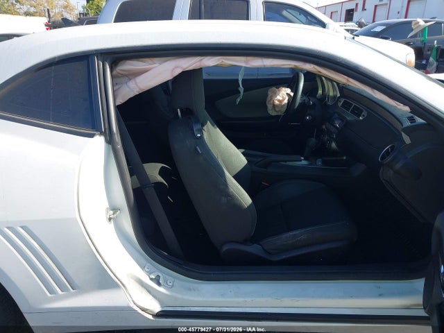Продажа на аукционе авто 2014 Chevrolet Camaro 2ls, vin: 2G1FA1E36E9174161, номер лота: 45779427