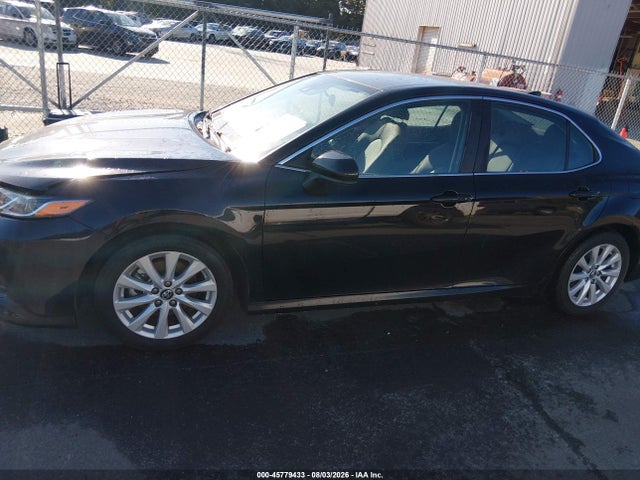 Продаж на аукціоні авто 2019 Toyota Camry Le, vin: 4T1B11HK8KU262163, номер лоту: 45779433
