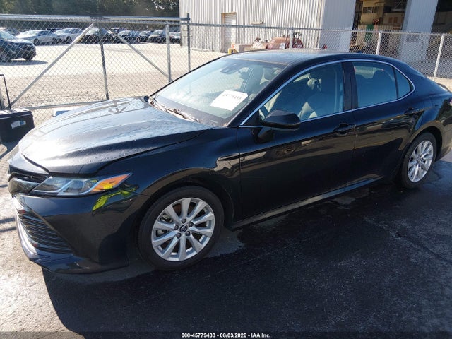 Продаж на аукціоні авто 2019 Toyota Camry Le, vin: 4T1B11HK8KU262163, номер лоту: 45779433