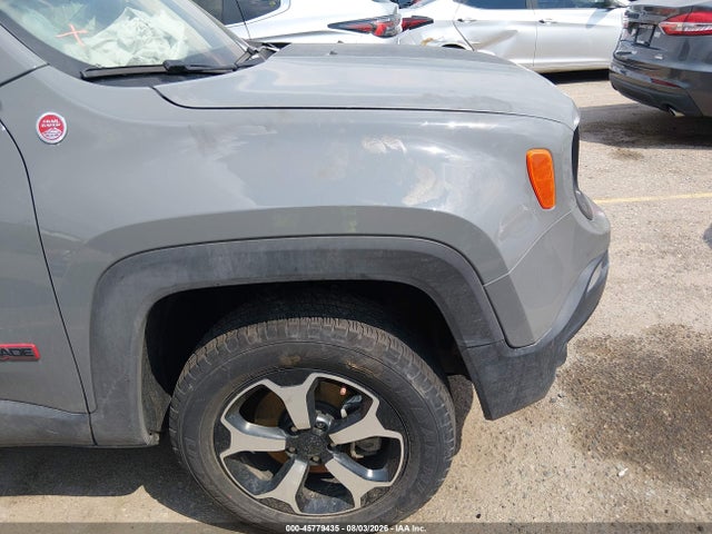 45779435 :رقم المزاد ، ZACNJDC13NPN51973 vin ، 2022 Jeep Renegade Trailhawk 4x4 مزاد بيع