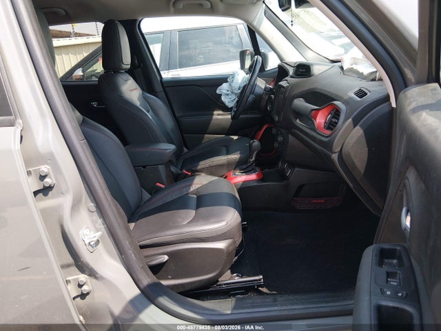 45779435 :رقم المزاد ، ZACNJDC13NPN51973 vin ، 2022 Jeep Renegade Trailhawk 4x4 مزاد بيع