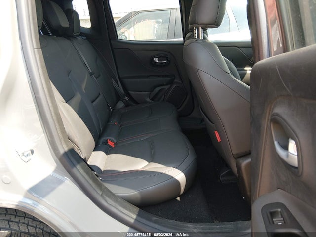 45779435 :رقم المزاد ، ZACNJDC13NPN51973 vin ، 2022 Jeep Renegade Trailhawk 4x4 مزاد بيع