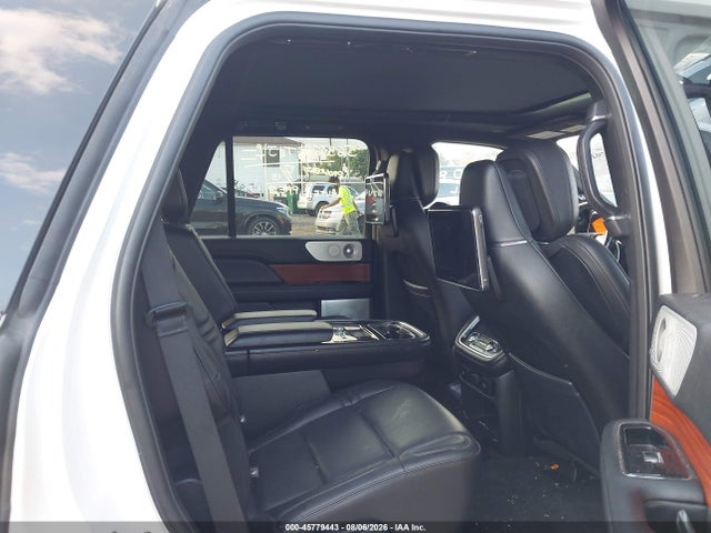 Продаж на аукціоні авто 2018 Lincoln Navigator Reserve, vin: 5LMJJ2LTXJEL01679, номер лоту: 45779443