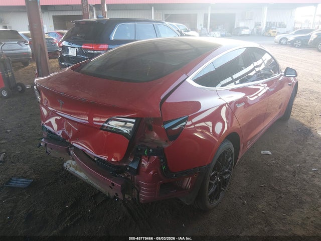 45779466 :رقم المزاد ، 5YJ3E1EB9JF075216 vin ، 2018 Tesla Model 3 Long Range/performance مزاد بيع