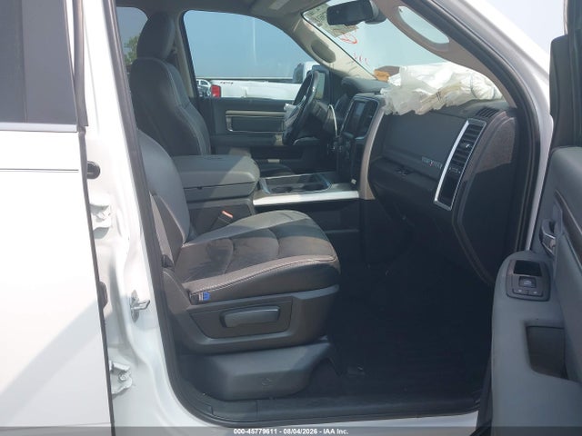 45779611 :رقم المزاد ، 1C6RR6LT5JS119584 vin ، 2018 Ram 1500 Slt مزاد بيع