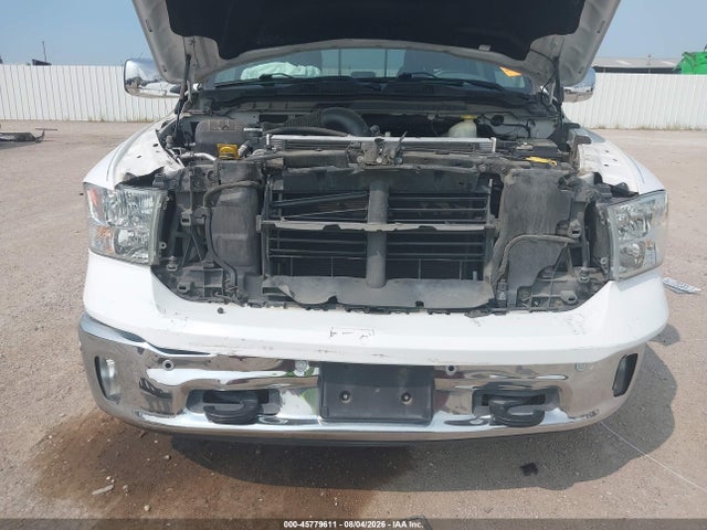 45779611 :رقم المزاد ، 1C6RR6LT5JS119584 vin ، 2018 Ram 1500 Slt مزاد بيع