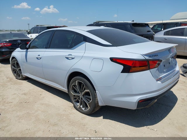 45779624 :رقم المزاد ، 1N4BL4CW6PN402017 vin ، 2023 Nissan Altima Sr Intelligent Awd مزاد بيع