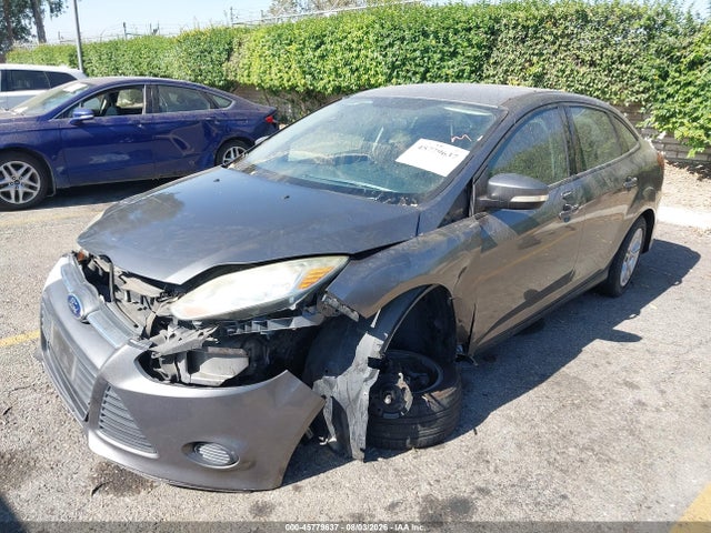 Ford FOCUS SE 2014 1FADP3F21EL349946 Image 2