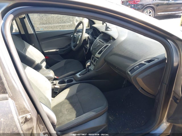 Ford FOCUS SE 2014 1FADP3F21EL349946 Image 5