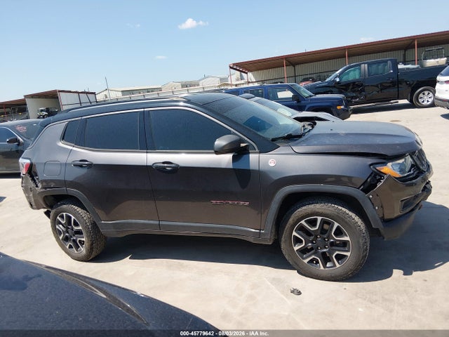 45779642 :رقم المزاد ، 3C4NJDDB1LT146663 vin ، 2020 Jeep Compass Trailhawk 4x4 مزاد بيع