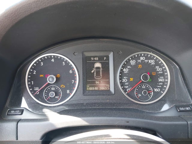 2014 Volkswagen Tiguan R-line მანქანა იყიდება აუქციონზე, vin: WVGAV3AX4EW054551, აუქციონის ნომერი: 45779644