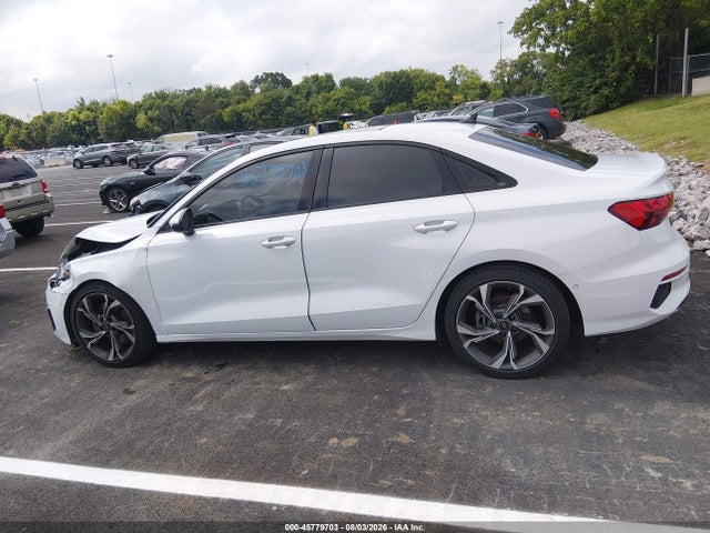 2023 Audi A3 Premium Plus 40 Tfsi Front-wheel Drive S Tronic მანქანა იყიდება აუქციონზე, vin: WAUBUDGY9PA086734, აუქციონის ნომერი: 45779703