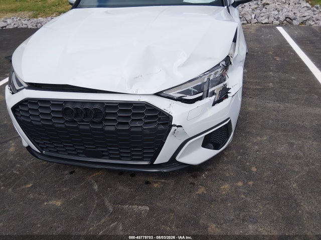 2023 Audi A3 Premium Plus 40 Tfsi Front-wheel Drive S Tronic მანქანა იყიდება აუქციონზე, vin: WAUBUDGY9PA086734, აუქციონის ნომერი: 45779703