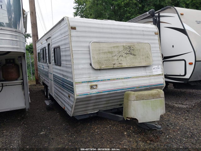 1998 Coachmen Catalina Lite მანქანა იყიდება აუქციონზე, vin: 1TC2B214XW3000471, აუქციონის ნომერი: 45779704
