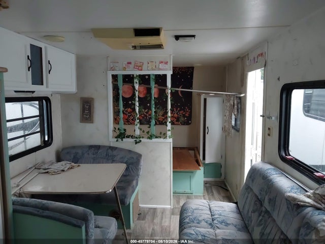 1998 Coachmen Catalina Lite მანქანა იყიდება აუქციონზე, vin: 1TC2B214XW3000471, აუქციონის ნომერი: 45779704