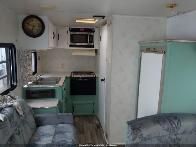 1998 Coachmen Catalina Lite მანქანა იყიდება აუქციონზე, vin: 1TC2B214XW3000471, აუქციონის ნომერი: 45779704