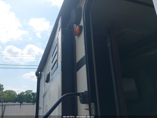 Продаж на аукціоні авто 2016 Keystone Cougar, vin: 4YDT26R2XGV509621, номер лоту: 45779731