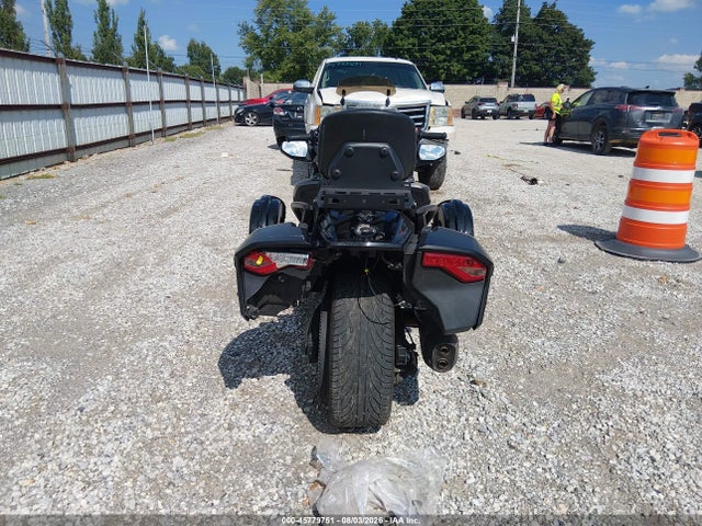 Aukcja sprzedaży 2018 Can-am Spyder Roadster F3-t/f3 Limited/f3 Limited 10th Anniversary, vin: 2BXREDD20JV001563, numer aukcji: 45779751
