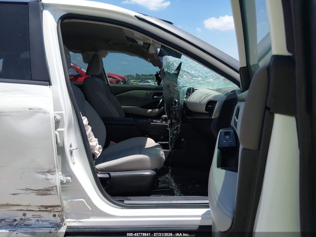 5N1BT3BA3PC750326 Nissan Rogue Sv Fwd