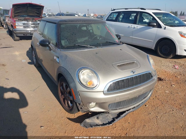 Продажа на аукционе авто 2010 Mini Cooper S, vin: WMWMF7C59ATZ72662, номер лота: 45779845