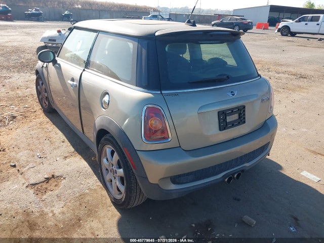 Продажа на аукционе авто 2010 Mini Cooper S, vin: WMWMF7C59ATZ72662, номер лота: 45779845