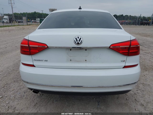 1VWBT7A32GC006146 Volkswagen Passat 1.8t Se