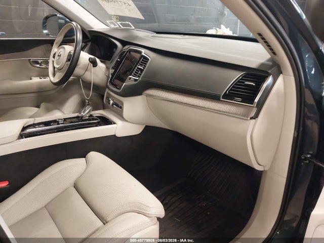 45779909 :رقم المزاد ، YV4H60CF4R1165328 vin ، 2024 Volvo Xc90 Recharge Plug-in Hybrid T8 Ultimate Bright Theme 7-seater مزاد بيع