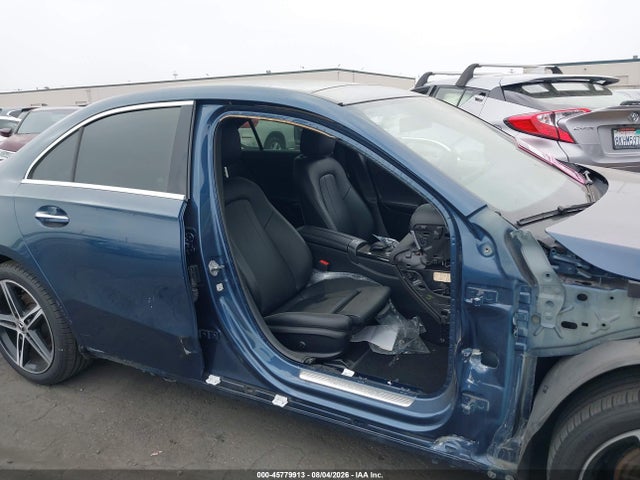 Продажа на аукционе авто 2019 Mercedes-benz A 220, vin: WDD3G4EB4KW020672, номер лота: 45779913