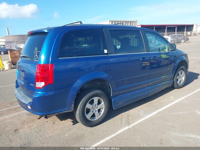 2011 Dodge Grand Caravan Crew მანქანა იყიდება აუქციონზე, vin: 2D4RN5DGXBR770697, აუქციონის ნომერი: 45779926