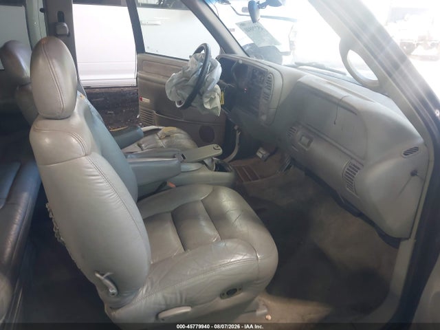 Продаж на аукціоні авто 1998 Gmc Sierra 1500 Sl Wideside, vin: 2GTEC19R2W1530861, номер лоту: 45779940
