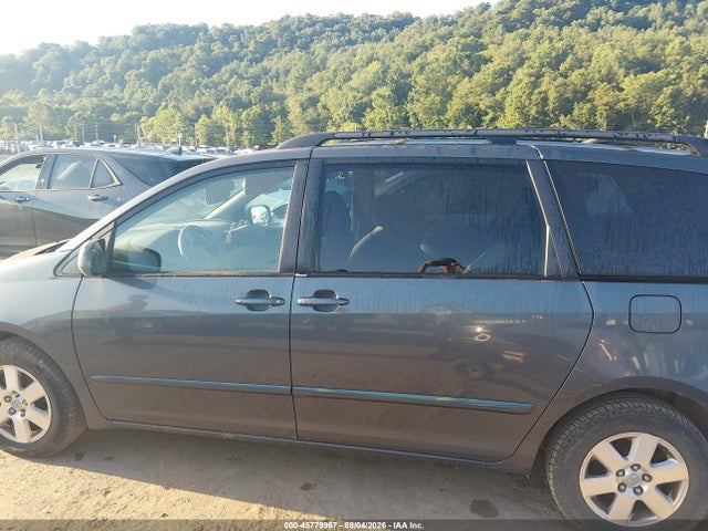 2010 Toyota Sienna Ce/le მანქანა იყიდება აუქციონზე, vin: 5TDKK4CC4ASz93688, აუქციონის ნომერი: 45779967