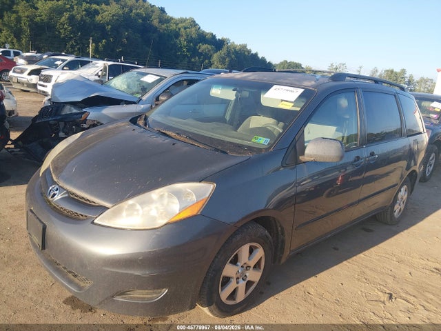 2010 Toyota Sienna Ce/le მანქანა იყიდება აუქციონზე, vin: 5TDKK4CC4ASz93688, აუქციონის ნომერი: 45779967