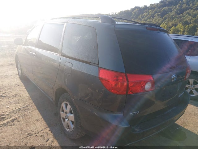2010 Toyota Sienna Ce/le მანქანა იყიდება აუქციონზე, vin: 5TDKK4CC4ASz93688, აუქციონის ნომერი: 45779967