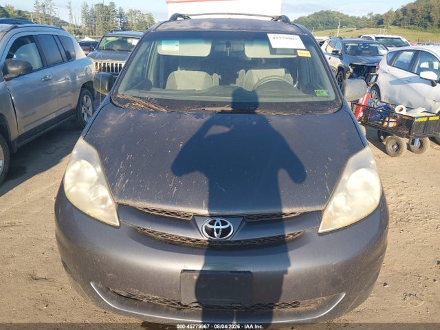 2010 Toyota Sienna Ce/le მანქანა იყიდება აუქციონზე, vin: 5TDKK4CC4ASz93688, აუქციონის ნომერი: 45779967