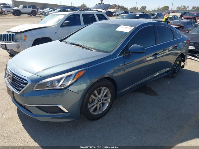 Hyundai SONATA SE 2016 5NPE24AF5GH369718 Image 2