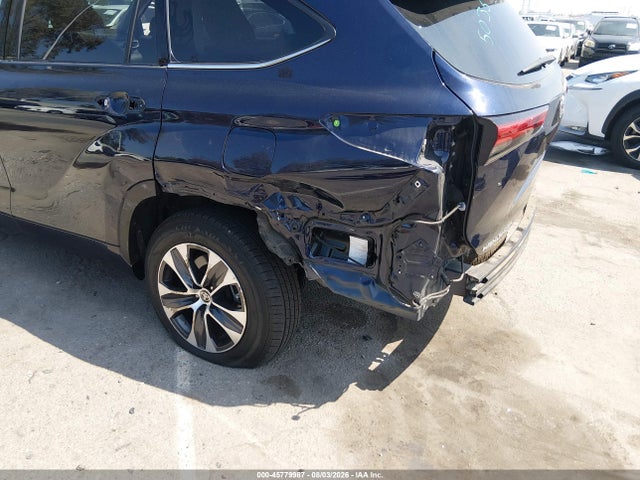 Toyota Highlander Xle 2022 5TDGZRBH2NS197351 Image 18