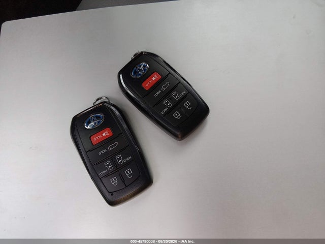Продажа на аукционе авто 2025 Toyota Sienna Xle, vin: 5TDJRKEC0SS236334, номер лота: 45780008