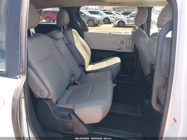 Продажа на аукционе авто 2025 Toyota Sienna Xle, vin: 5TDJRKEC0SS236334, номер лота: 45780008