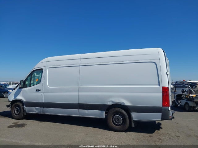 W1Y4NCHY1PT141050 Mercedes-Benz Sprinter 2500 High Roof 4-cyl Diesel Ho