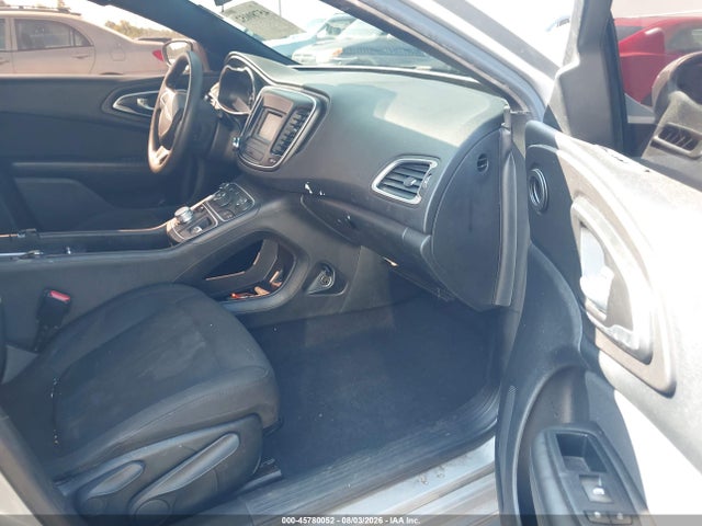 Продаж на аукціоні авто 2016 Chrysler 200 Limited, vin: 1C3CCCAB4GN176752, номер лоту: 45780052
