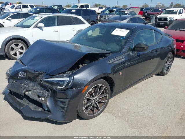 Toyota 86 2017 JF1ZNAA19H8705937 Image 2