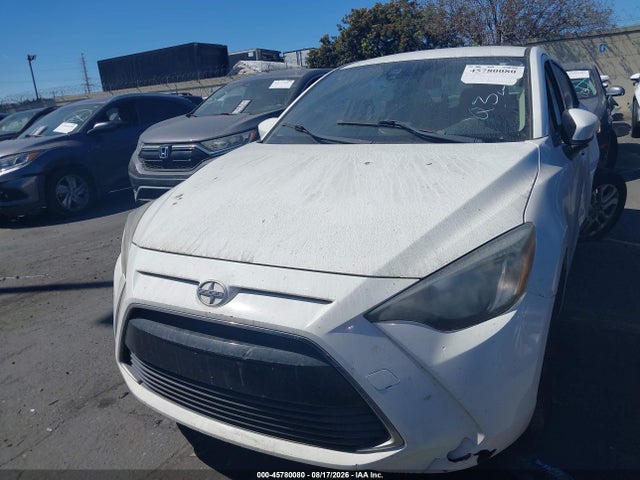 Scion IA 2016 3MYDLBZV7GY126277 Image 13