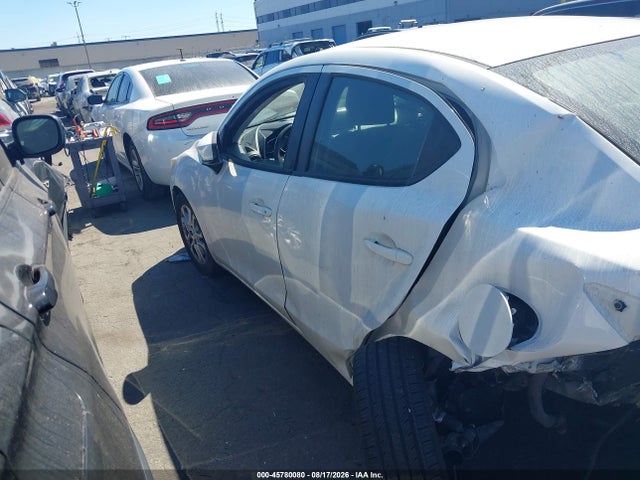 Scion IA 2016 3MYDLBZV7GY126277 Image 15