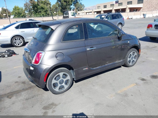 Fiat 500E BATTERY ELECTRIC 2015 3C3CFFGE8FT576077 Image 4