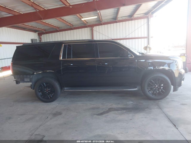 1GKS1GKC7JR333481 GMC Yukon Xl Slt